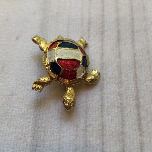 Patriotic Turtle Brooch Pin Gold tone Red White Blue Enamel Accents Crystal Eyes - Picture 6 of 10